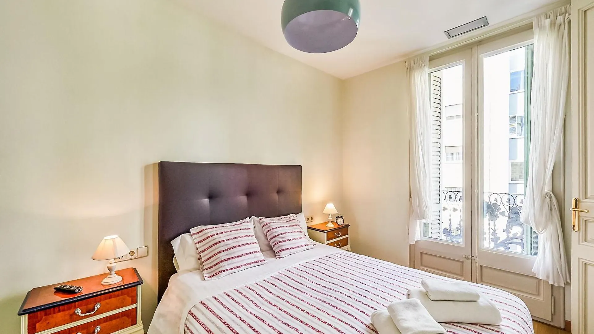 Modern Villa In Eixample With Sea Near Barcellona 0*,